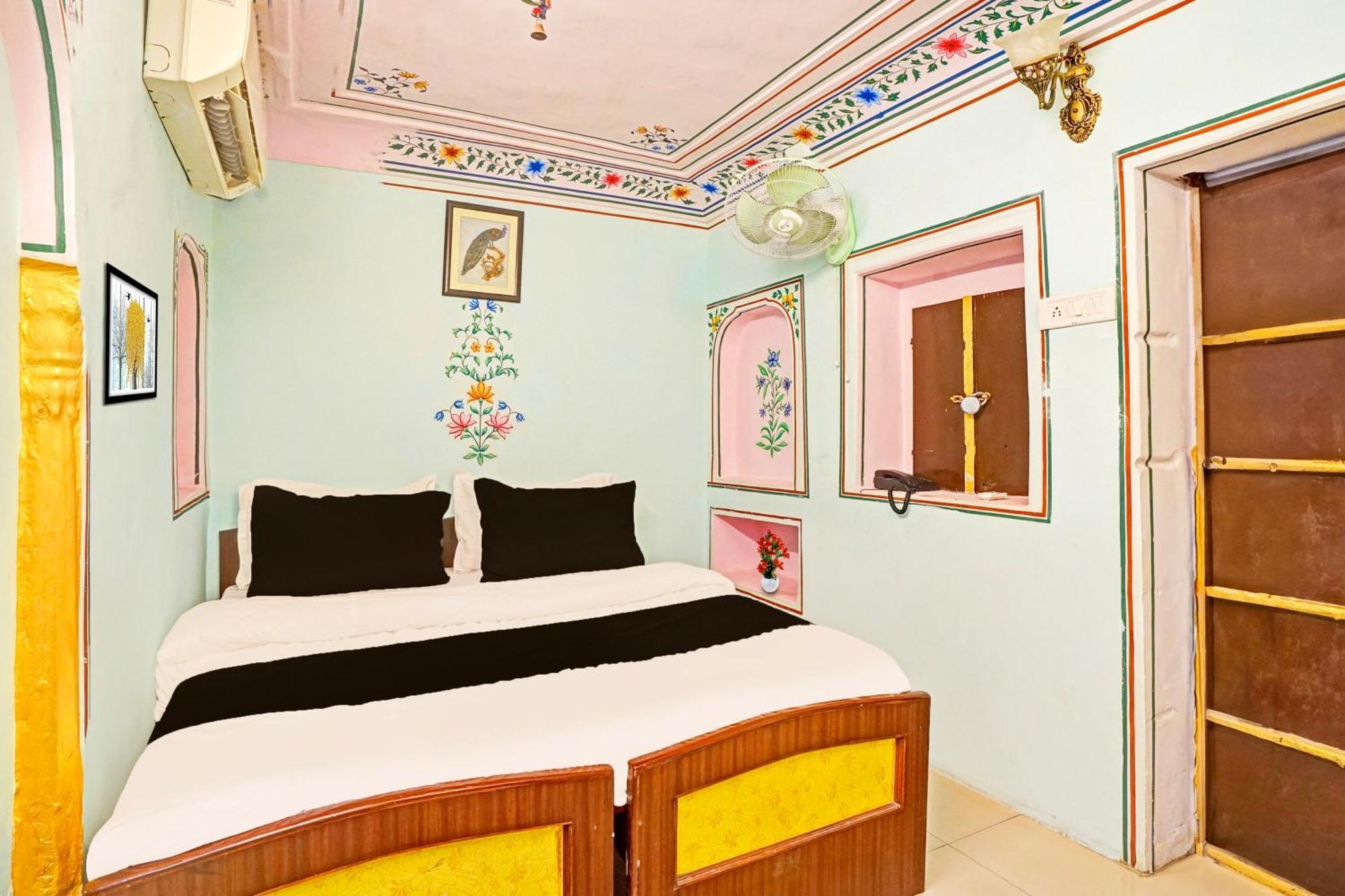 מלון ג'איפור Super Collection O Ramganj Near Hawa Mahal מראה חיצוני תמונה